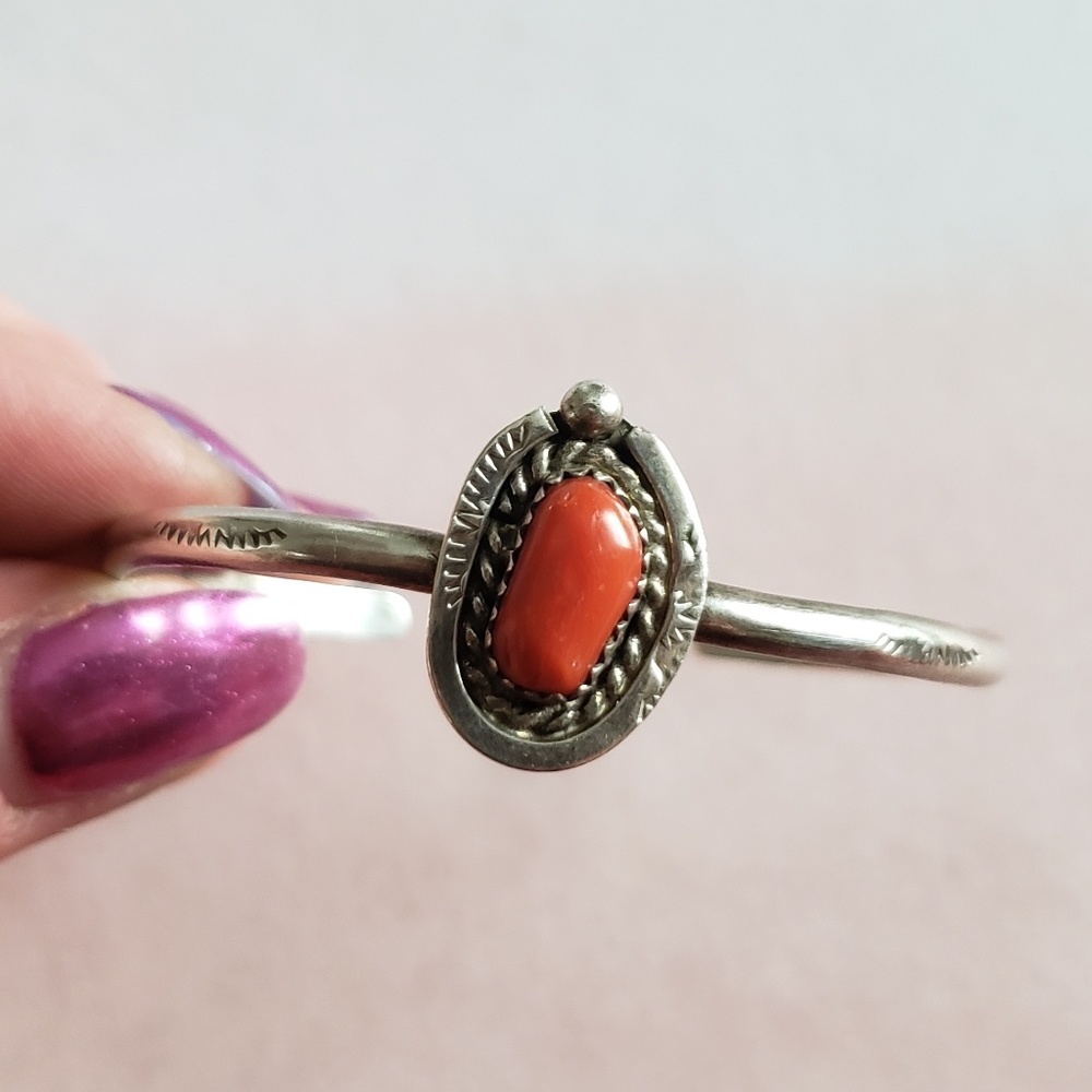 Vintage Sterling Silver & Coral bracelet